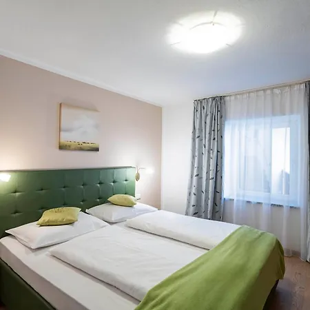 Alpina Apartment *