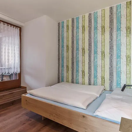 Apartment Alpina *
