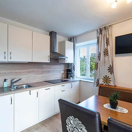 Apartment Alpina *